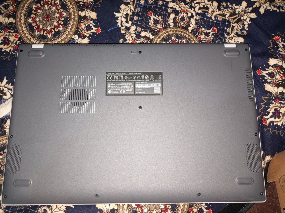 ASUS notebuk  model A516M 128gb
