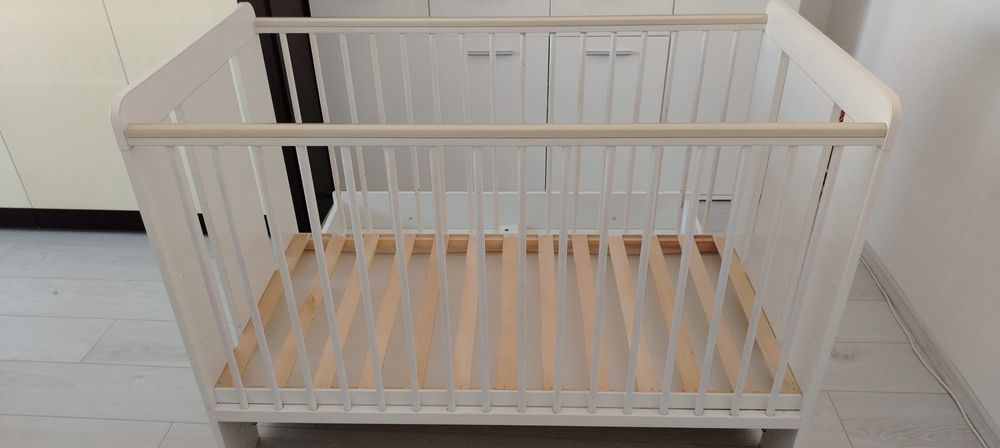 Pătuț in stare foarte bună