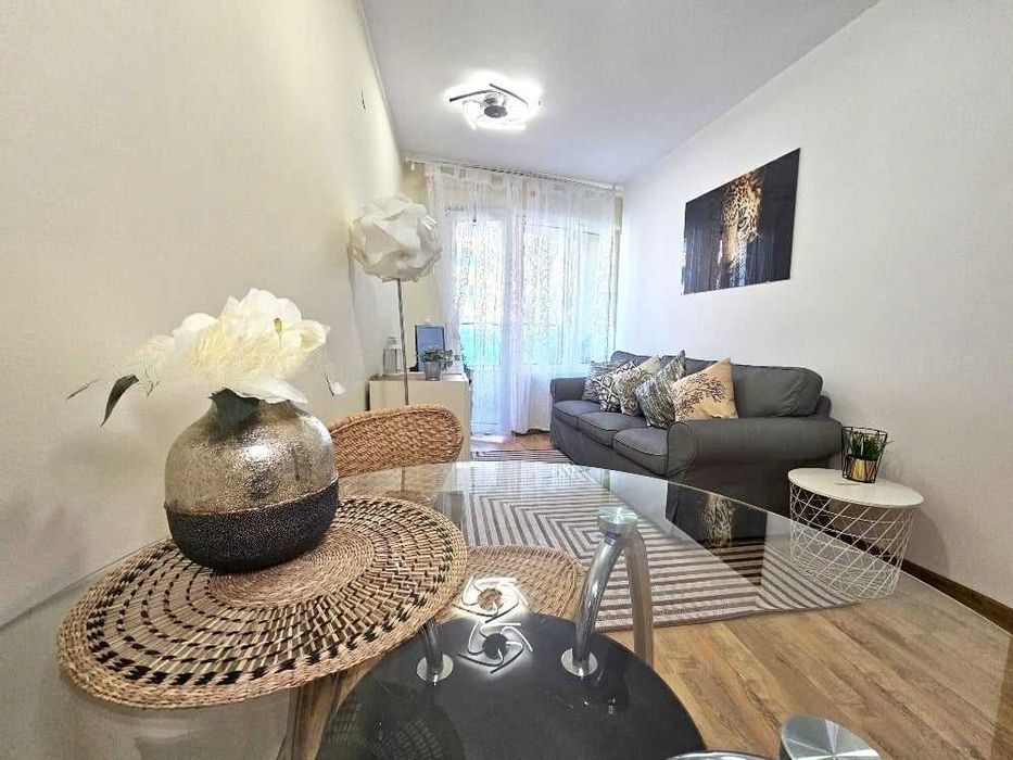 Дава се под наем Двустаен апартамент в София, Студентски град - 55 кв.м за 479.4 € - Снимка #2