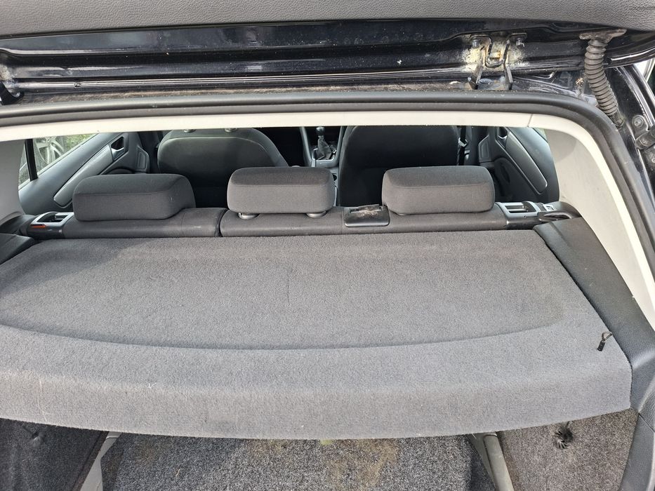 Голф  6 1.6 тди 105 коня 2010 година