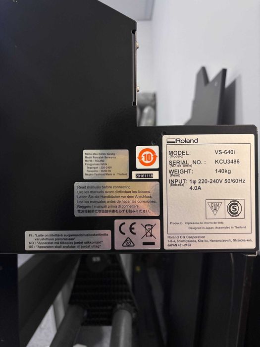 Roland VS-640i плоттер