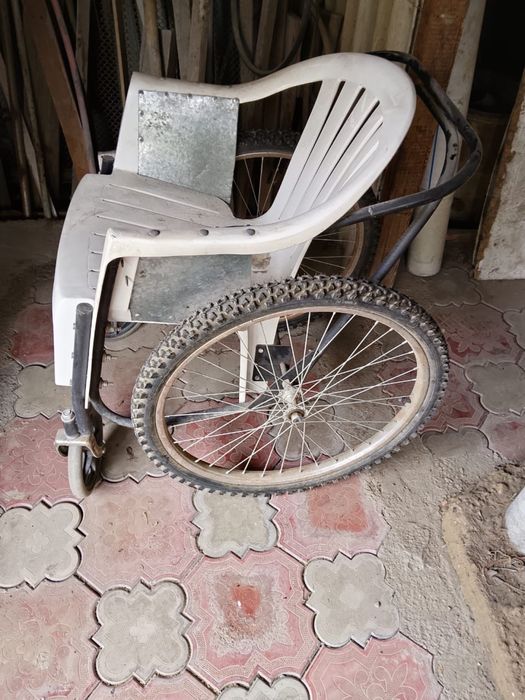 Коляска для людей с ОВ