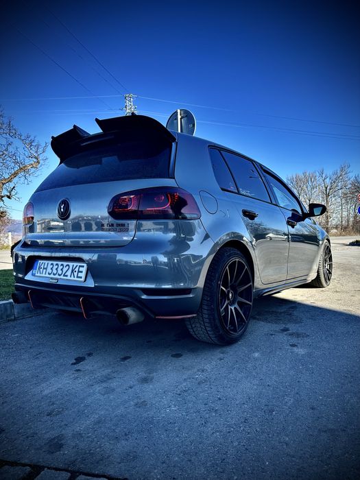 Volkswagen Golf GTI 2.0 TSI DSG