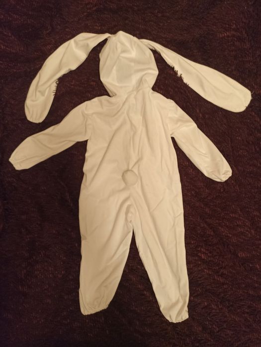Новогодний костюм зайчика