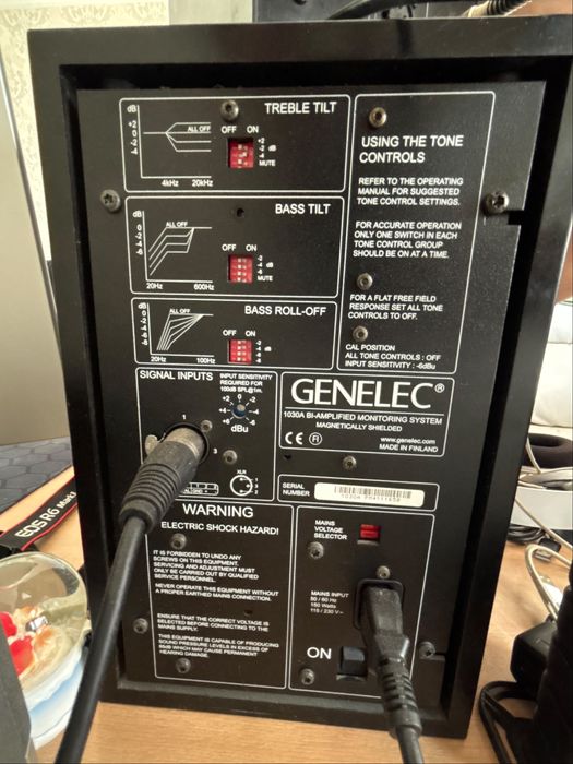 Студийные мониторы Genelec 1030A