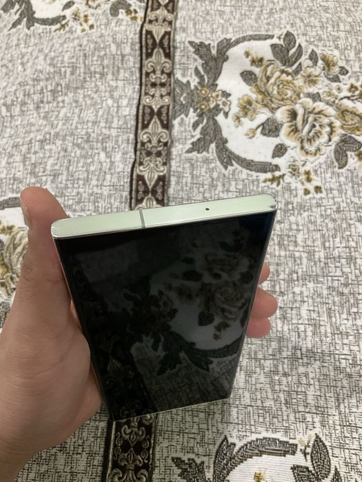 Продам Samsung Galaxy S23 ultra