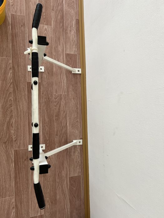 Продам турник в хорошем состоянии.