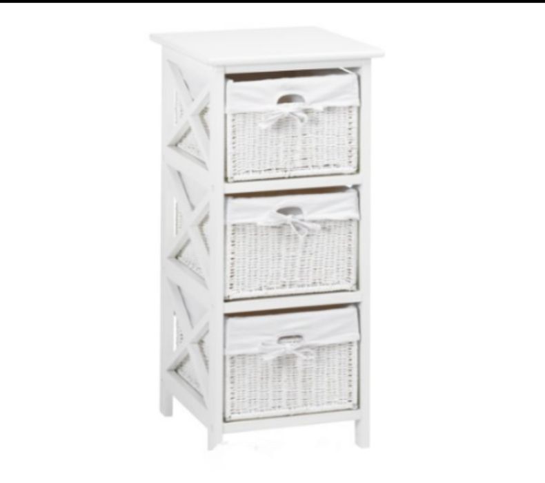 Приказен скрин с 3 плетени коша