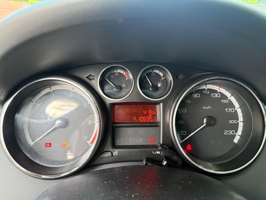 Peugeot 308 1.4 benzina