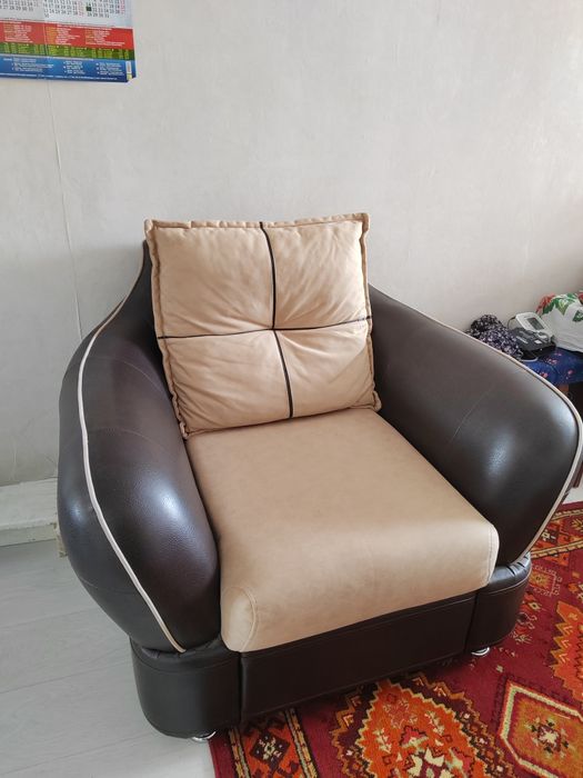 Продаётся кресло