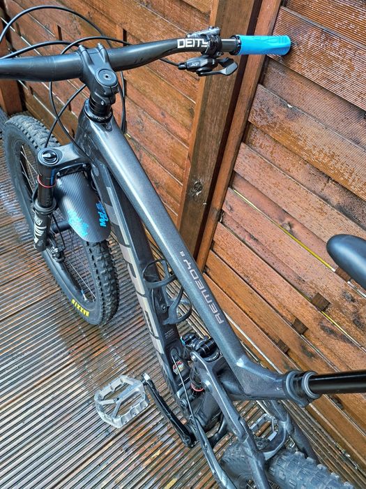 Trek Remedy 8 / 2023 / M/L