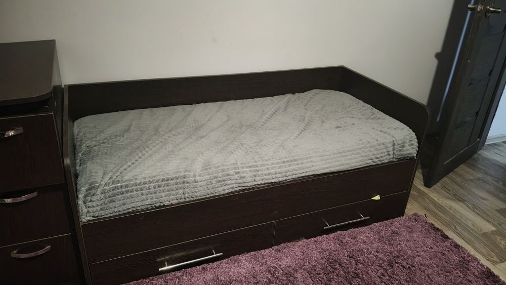 Отдам кровать детскую