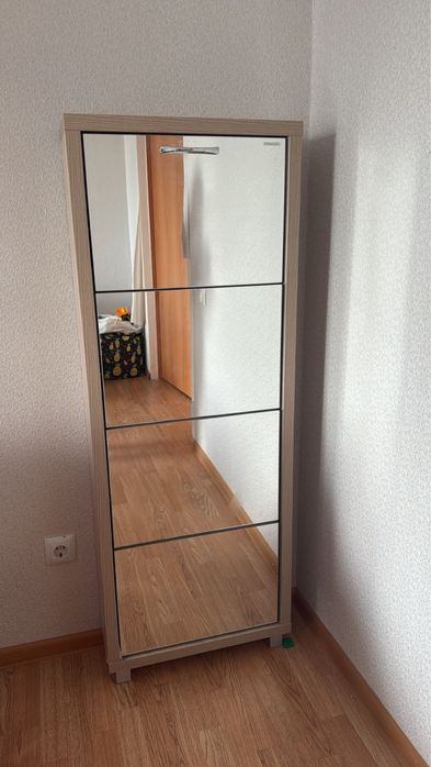 Продам обувницу б/у