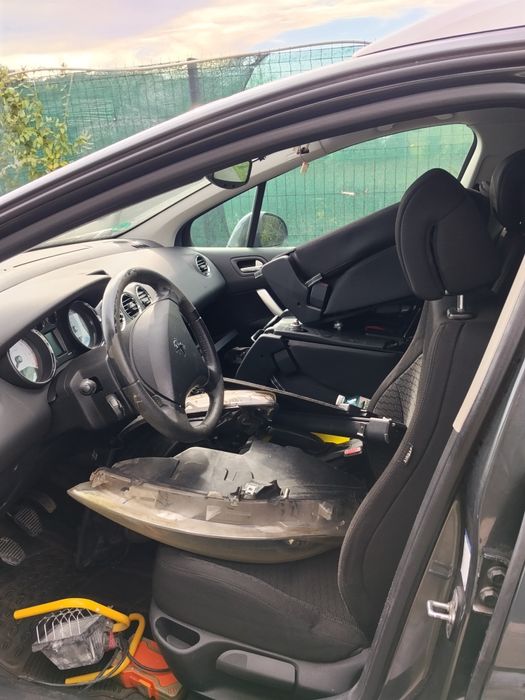 Dezmembrez Peugeot 308 sw, 2009, 1.6