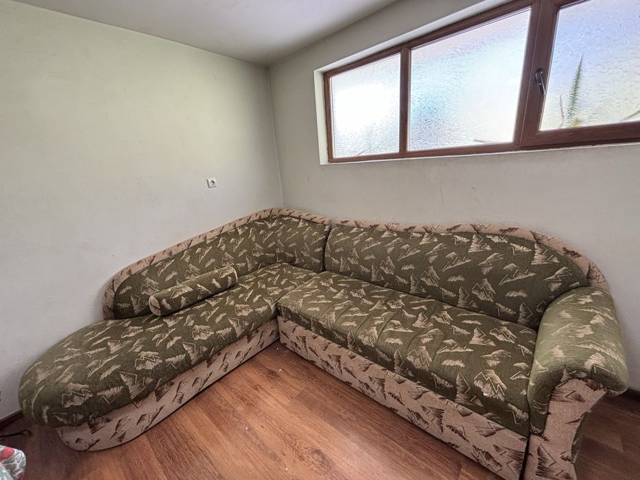 Ъглов разтегаем диван