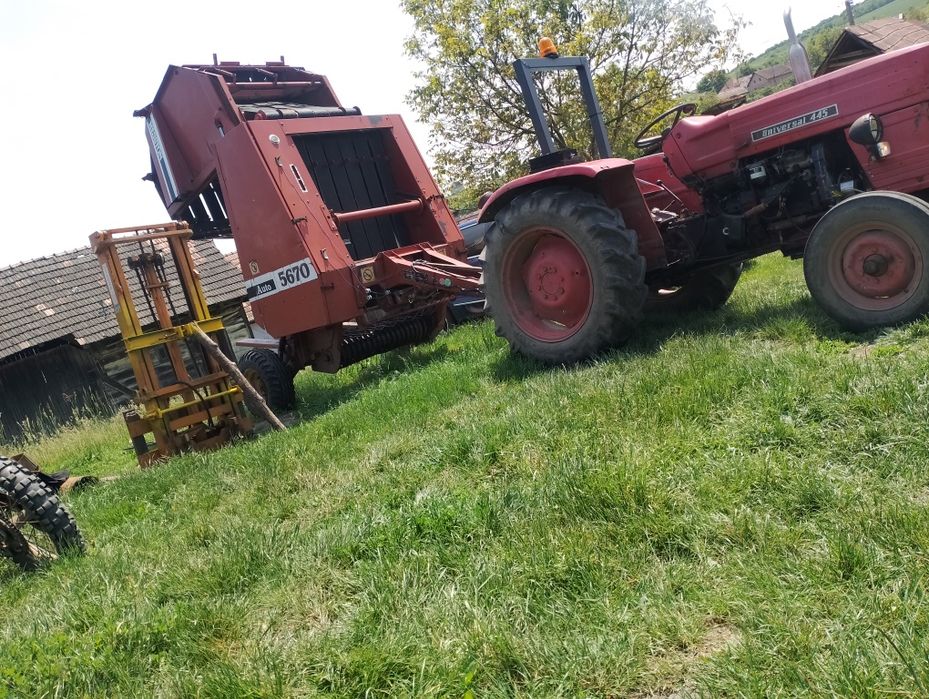 Presă de balotat HESSTON Auto 5670