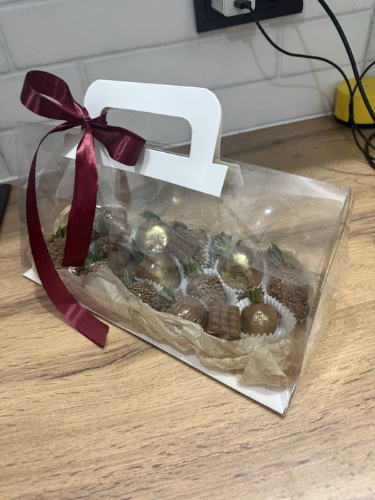 Клубника в шоколаде.