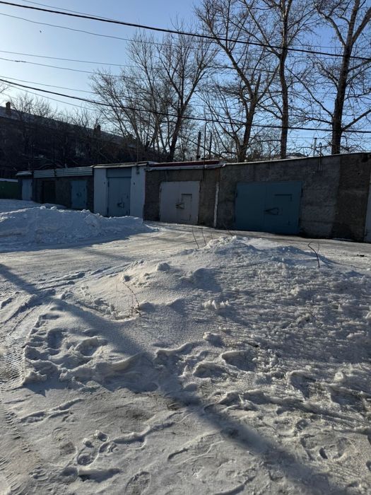 Продам большой гараж в спальном районе