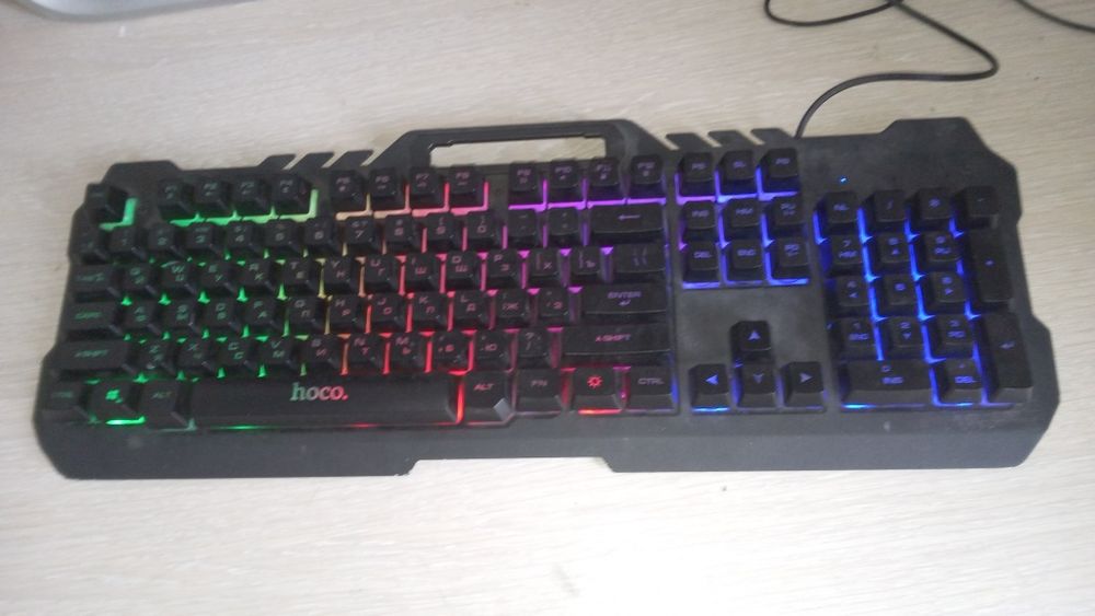 Моноблок HP PAVILON 23