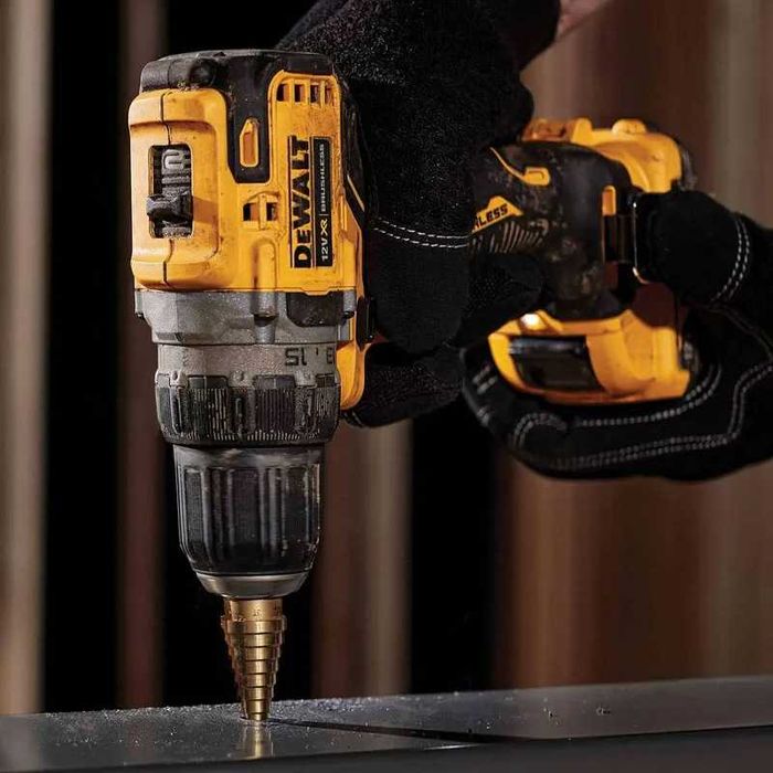 Аккумуляторная дрель-шуруповерт DeWalt DCD701D2-QW