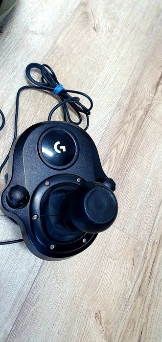 Gaming Volan Logitech G920 Volan+pedal+schimbător+adapter 

Funcționea