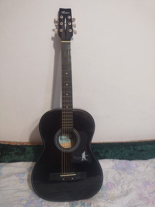 Продам гитару гитару