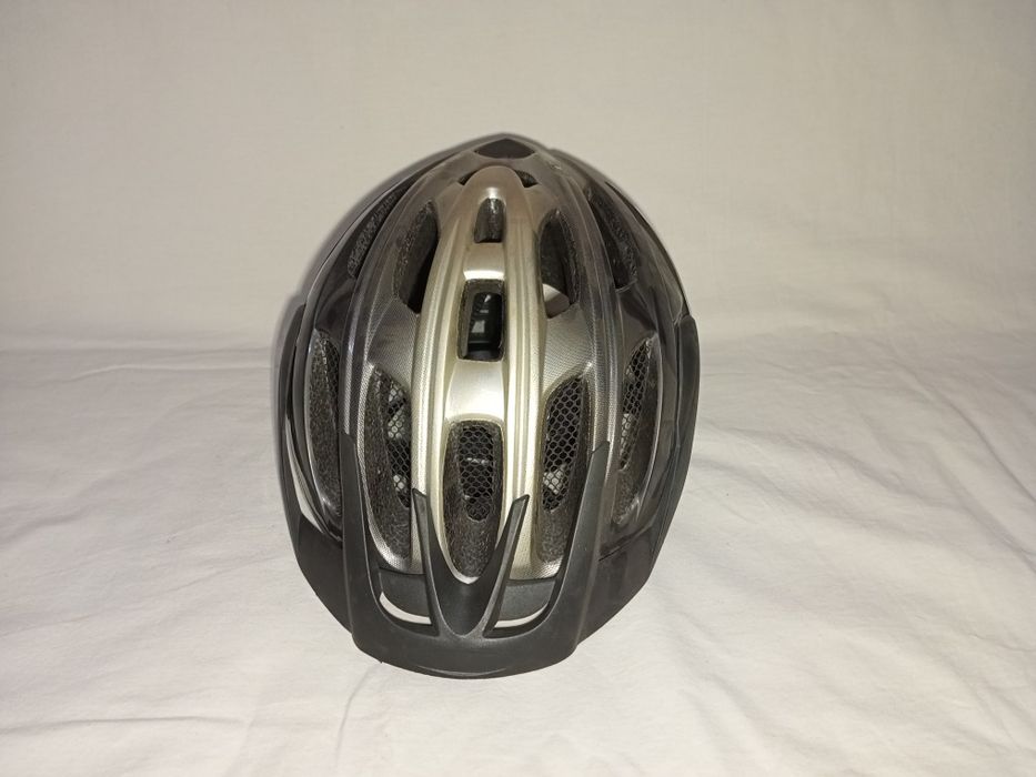 Шлем каска велосипедная, универсальная.