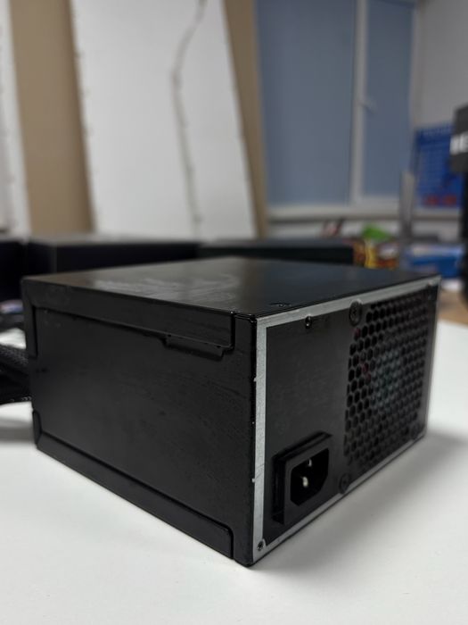 Блоки питания Termaltake AIRCOOL Aerocool