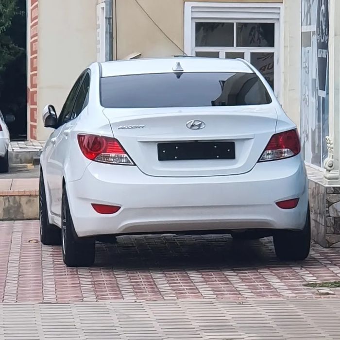 Moshena yaxshi sastayanada Hyundai accent