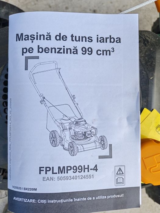 Mașina tuns iarbă pe benzina 99cc