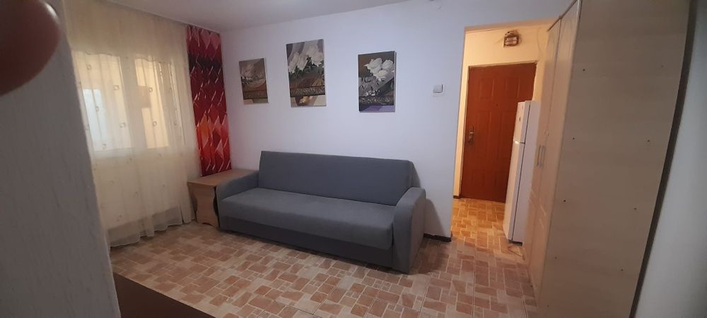 Apartament. 2. Camere. Zona. Gara