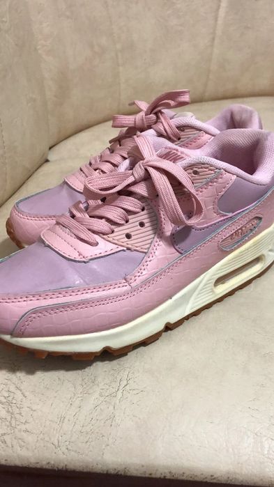 Adidasi Nike piele, roz