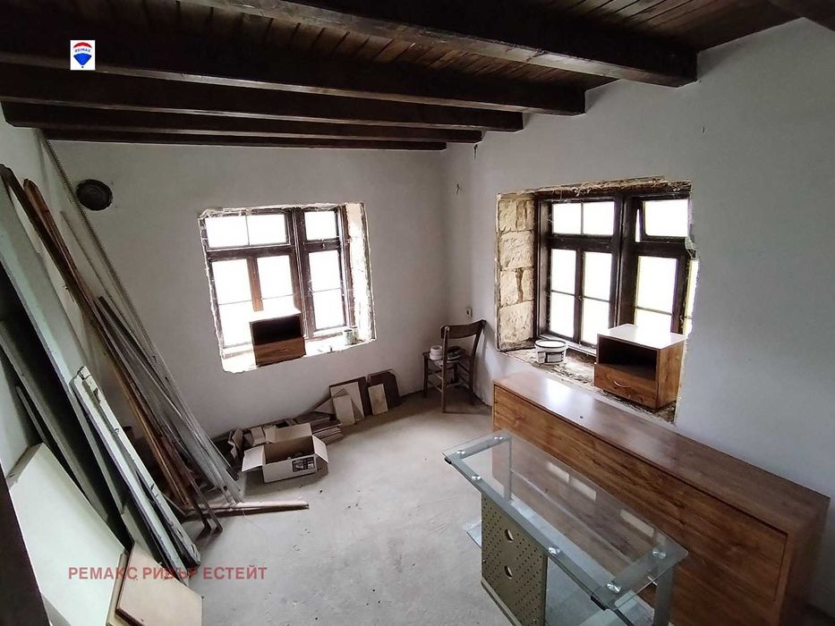 Селска къща за продажба в с. Червен, обл. Русе