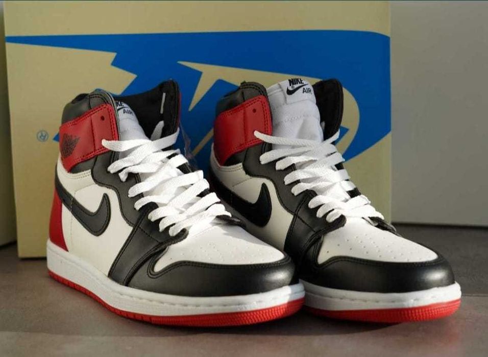 Jordan 1 Black-Toe  - 36-45 - lichidare stoc