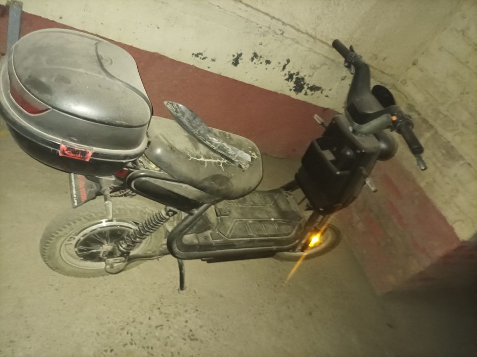 Скутер электронный