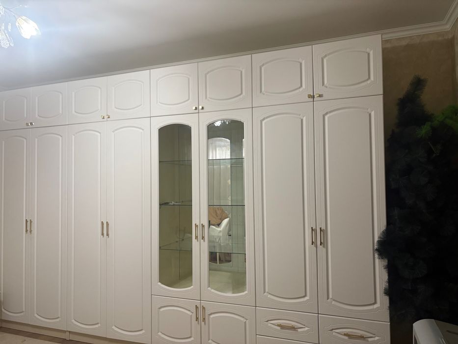 Стенка  для гостиной можно и в спальню