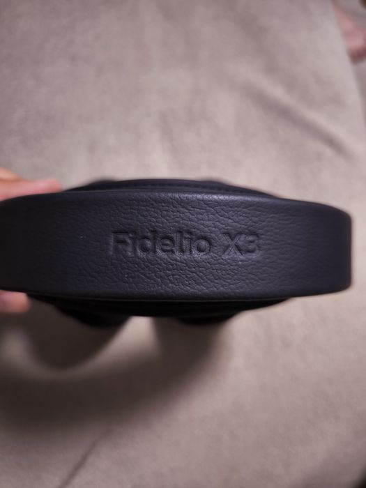 Căști Philips Fidelio X3