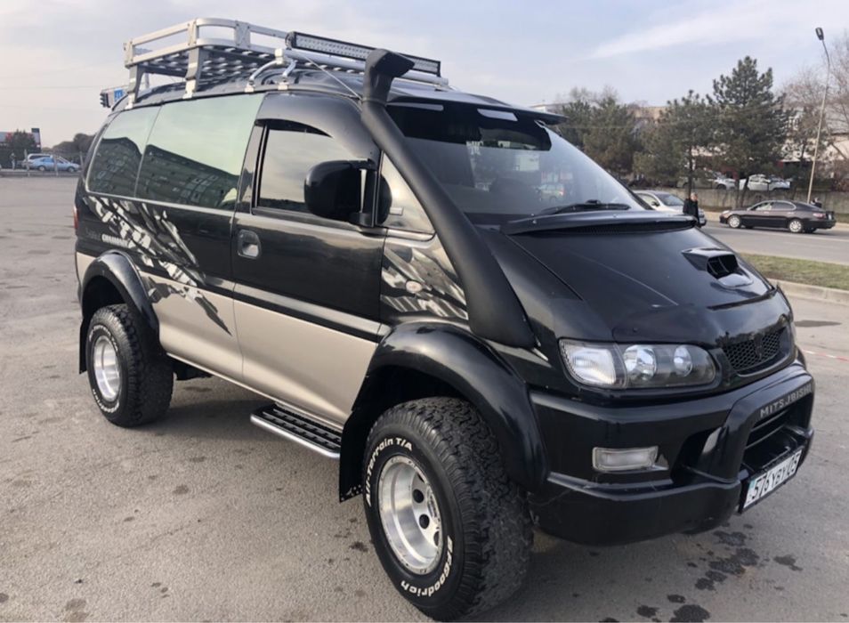 Митсубиси делика фендера