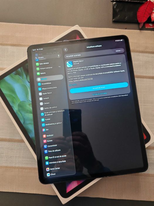 iPad Pro 12,9 inchi (generația a 4-a) Wi‐Fi + Cellular .