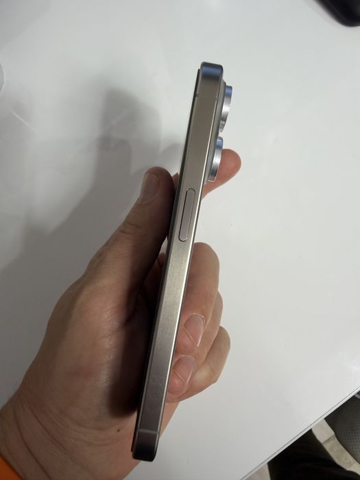 Iphone 15 pro Garantie 11.2026