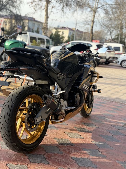 Сотилади КАВАСАКИ 400куб