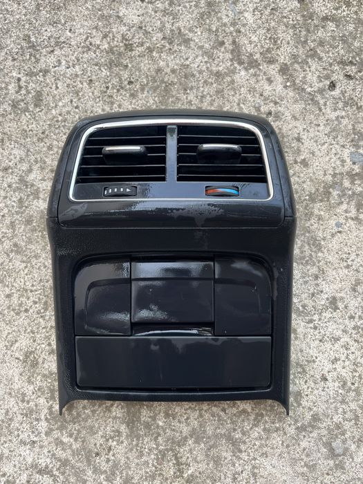 Конзола Audi A4 B8