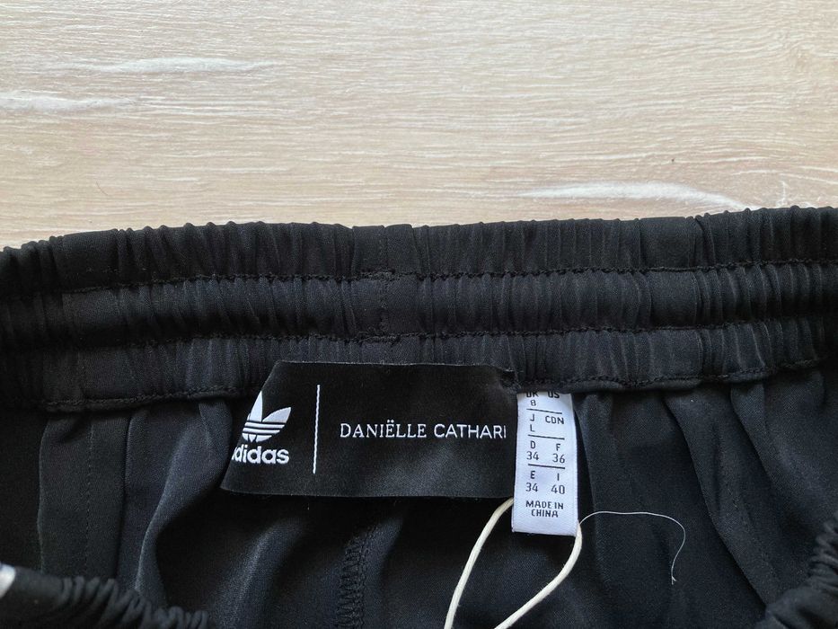 НОВИ Адидас Adidas X Danielle Cathari къси панталони къс панталон М