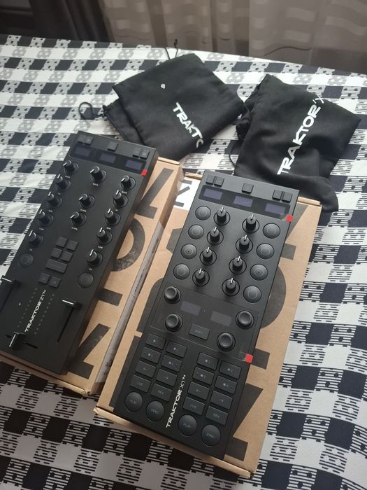 Controler Native Instruments X1 si Z1