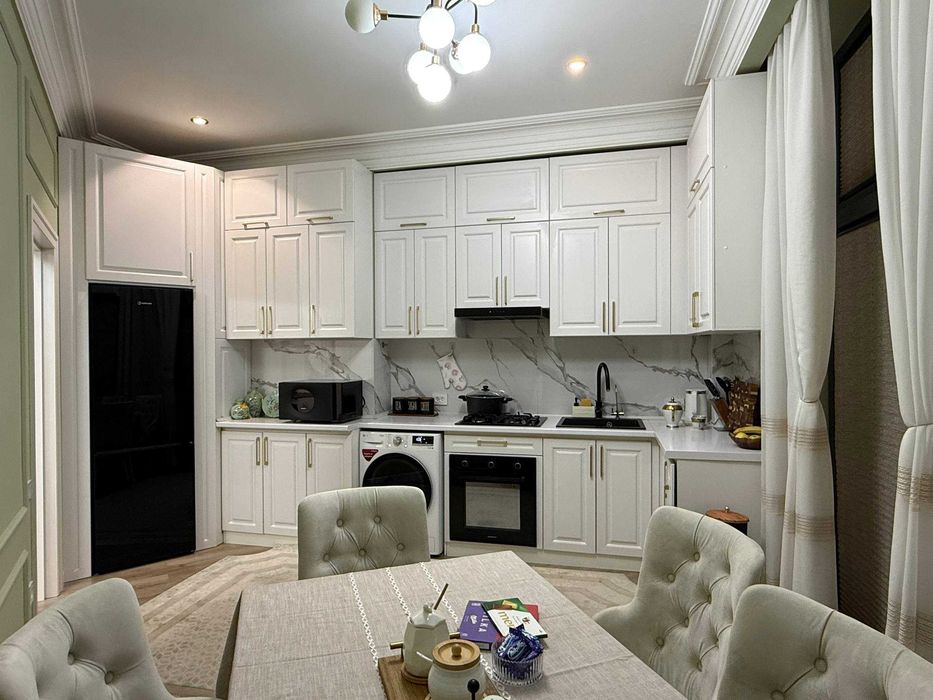 3 комнатная квартира 102 м2 в Яккасарайском районе. ЖК Solaris (ИТ)