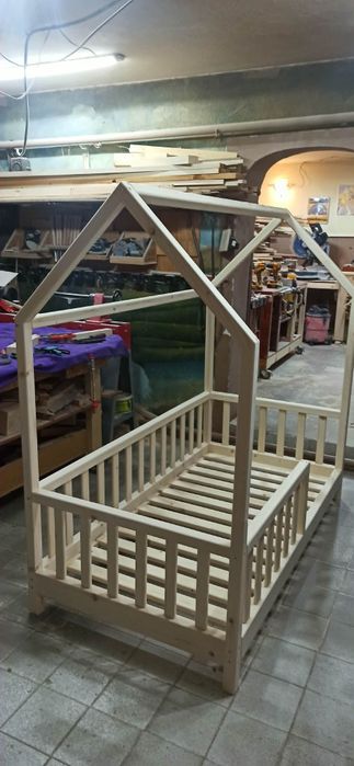 Детско монтесори легло