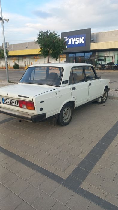 Лада 2105 гаражна 1800 €