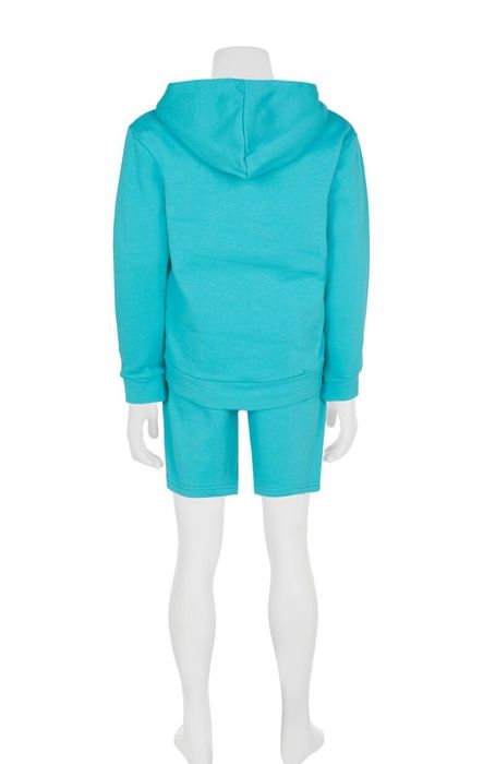 Худи с къси панталони