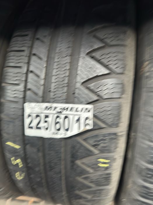 225/60/16 michelin M+S