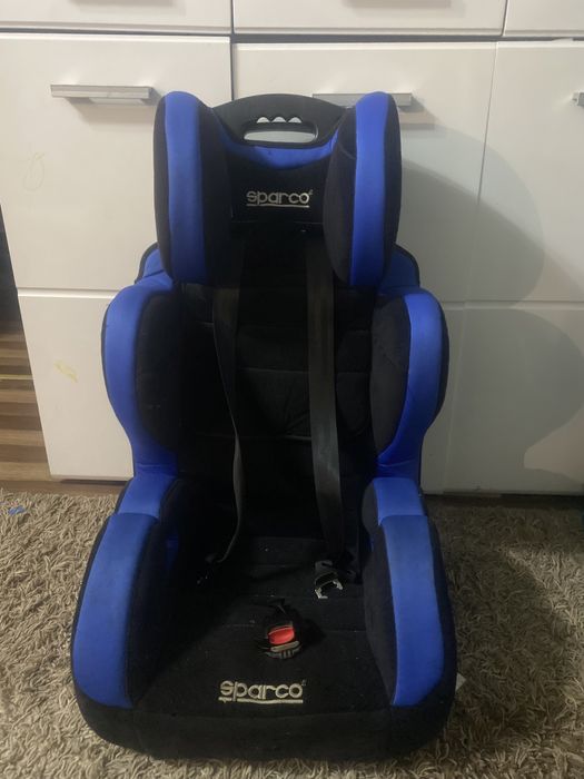 Продам автокресло